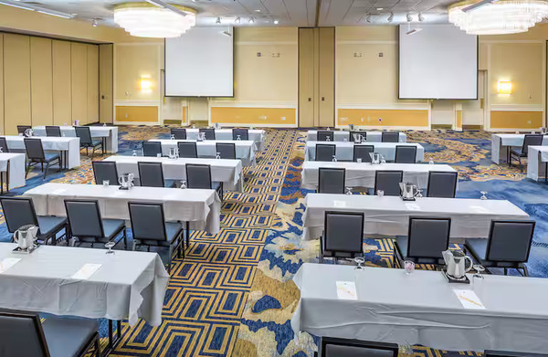 DoubleTree by Hilton Hotel Boston-Andover