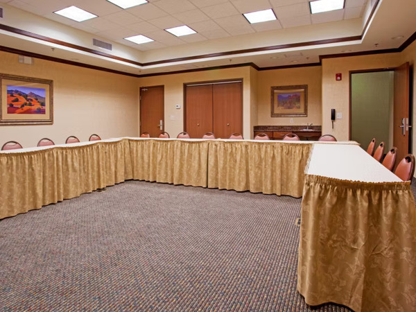 Holiday Inn Express & Suites Tooele