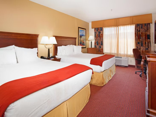 Holiday Inn Express & Suites Tooele