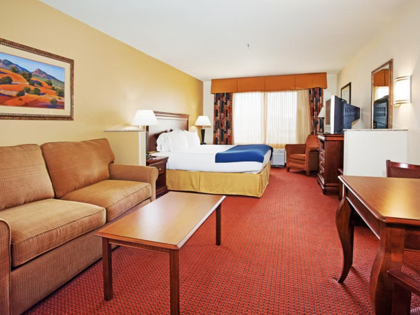 Holiday Inn Express & Suites Tooele