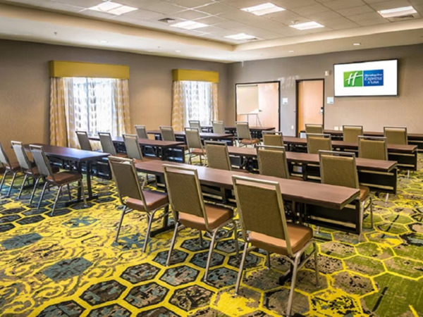 Holiday Inn Express & Suites Salt Lake City South - Murray