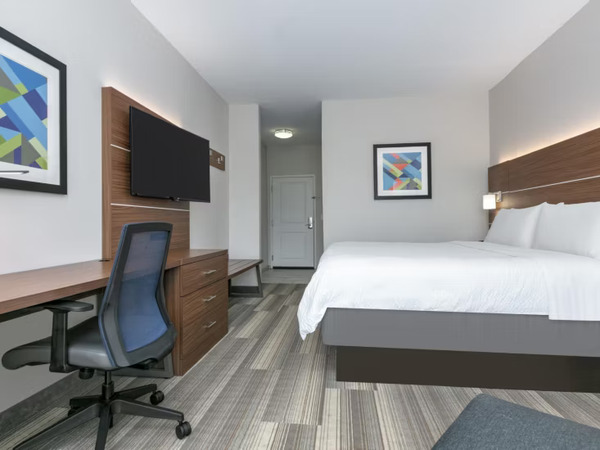 Holiday Inn Express & Suites Clute - Lake Jackson