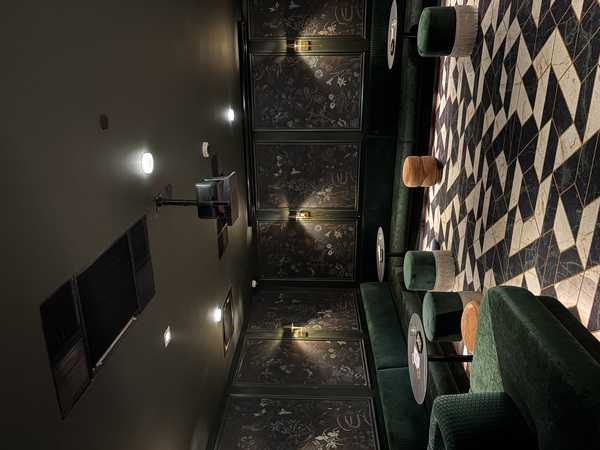 High Rollers Dispensary Lounge