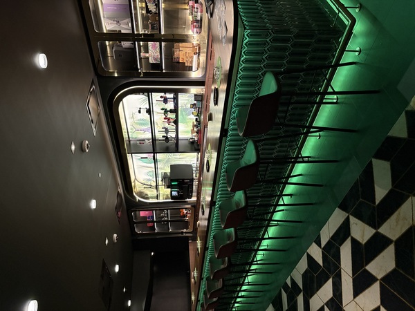 High Rollers Dispensary Lounge