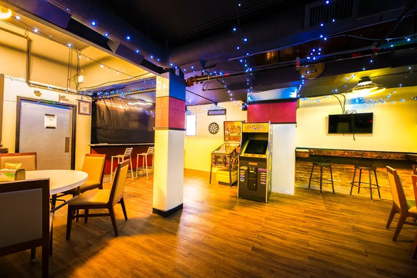 Mario's Speakeasy Pizza