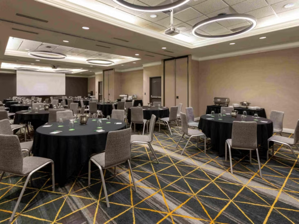 Holiday Inn Toledo-Maumee (I-80/90)