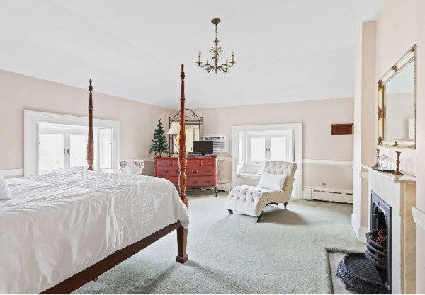 The Hamilton Hoppin House