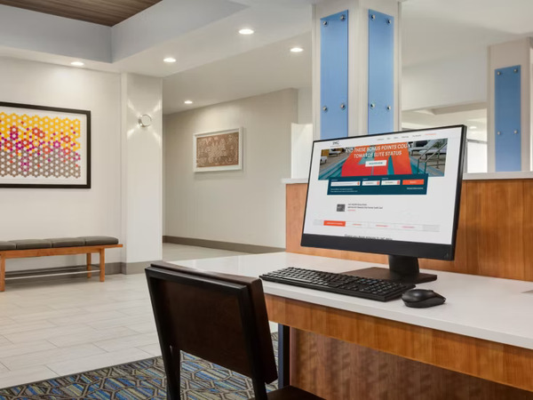 Holiday Inn Express & Suites Merced - Yosemite Natl Pk Area