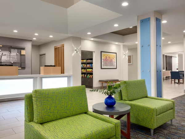 Holiday Inn Express & Suites Merced - Yosemite Natl Pk Area