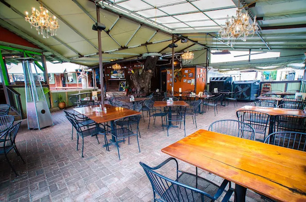 El Arroyo Restaurant