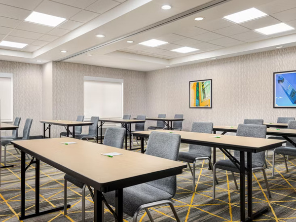 Comfort Suites Southington - Cheshire