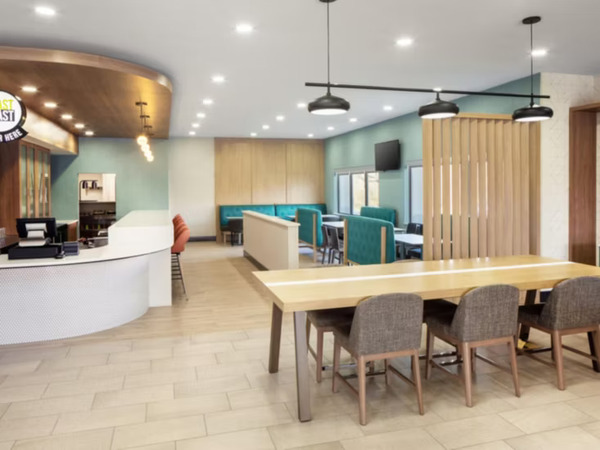 Comfort Suites Southington - Cheshire