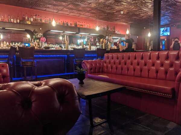 Pomeroy's Bar and Grill