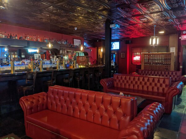 Pomeroy's Bar and Grill