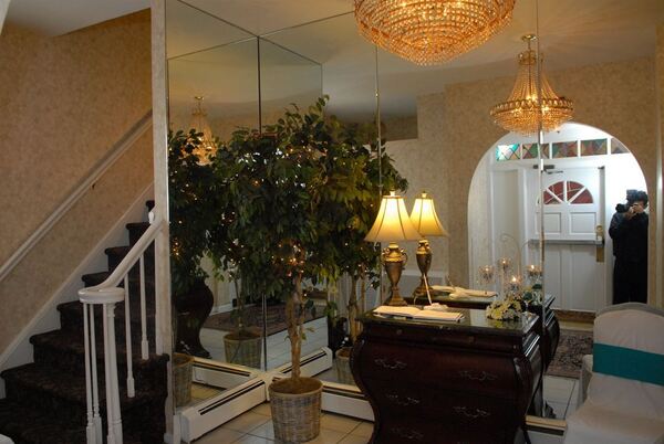 The Mountainside Inn