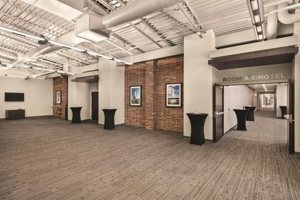 Radisson Hotel & Conference Center