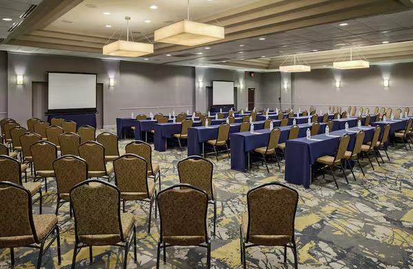 DoubleTree by Hilton San Antonio Downtown