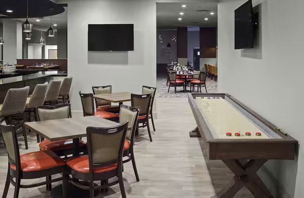 DoubleTree by Hilton San Antonio Downtown