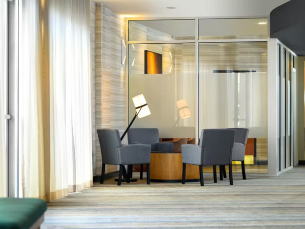 Holiday Inn Hotel & Suites Oakland - Airport