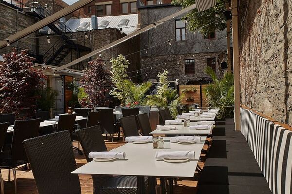 Vieux Port Steakhouse