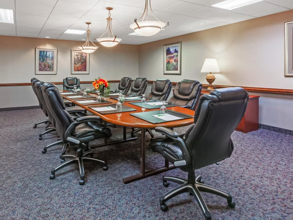 Holiday Inn Springdale/Fayetteville Area