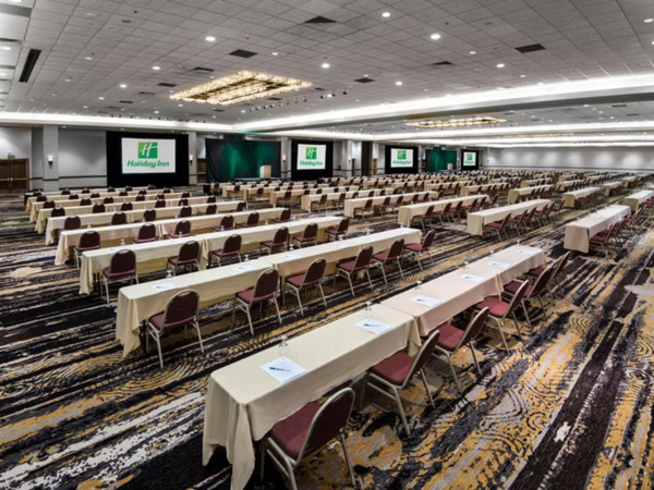 Holiday Inn Springdale/Fayetteville Area