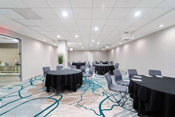 Hyatt Centric Delfina Santa Monica