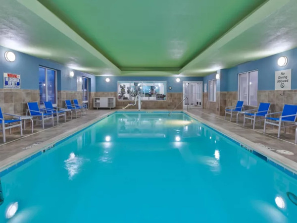 Holiday Inn Express & Suites Dayton South Franklin