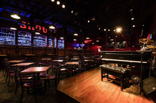 The Shout! House - Rock 'n Roll Dueling Pianos