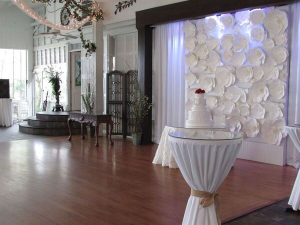 Sunny Meade Wedding & Reception Facility