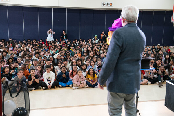 Uncle Bucks Magic Show