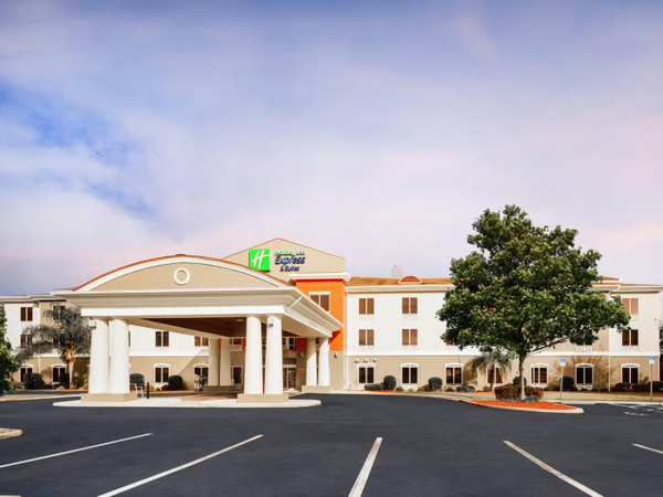 Holiday Inn Express & Suites Inverness-Lecanto