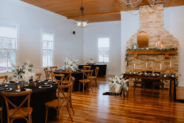 1860 Schulhaus Event Venue