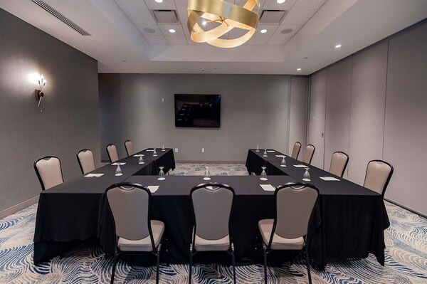 Cambria Hotel Fort Lauderdale Beach