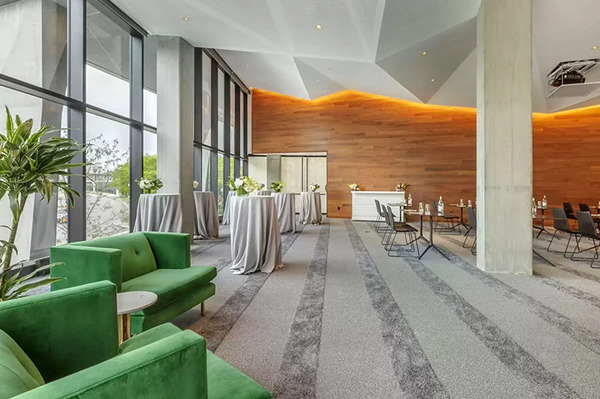 Cambria Hotel Boston Downtown