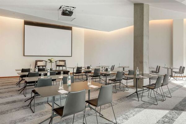 Cambria Hotel Boston Downtown