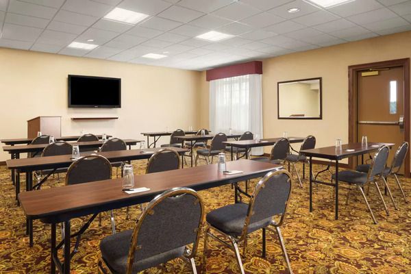 Country Inn & Suites By Radisson, Bowling Green, KY
