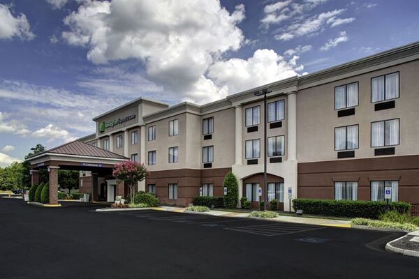 Holiday Inn Express & Suites Richmond North Ashland