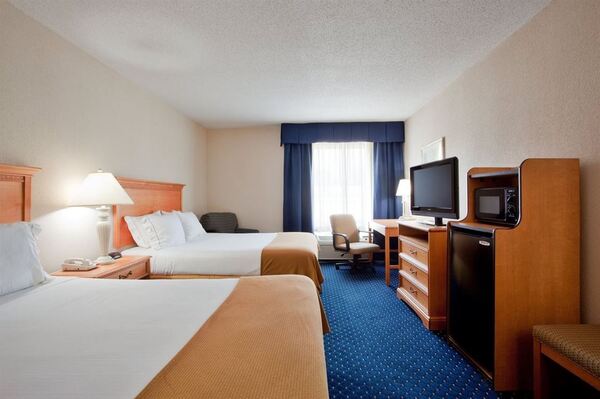 Holiday Inn Express & Suites Richmond North Ashland