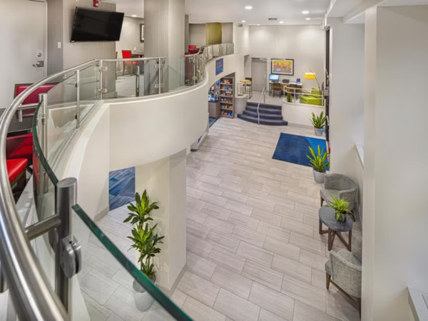 Holiday Inn Express & Suites Atlanta Downtown