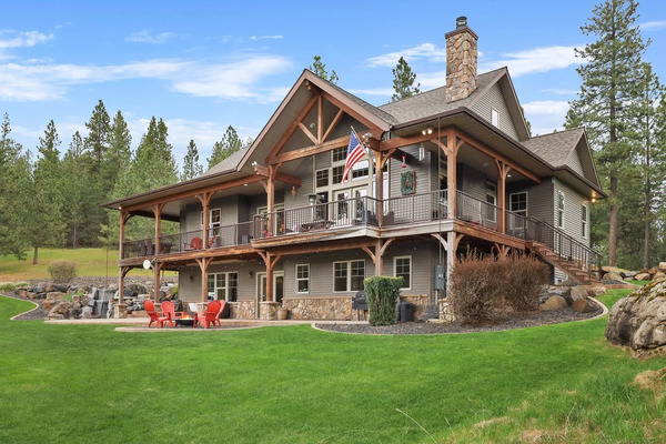 Evergreen Lodge and Retreat