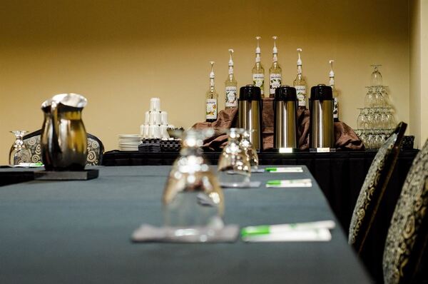 Holiday Inn Pewaukee-Milwaukee West