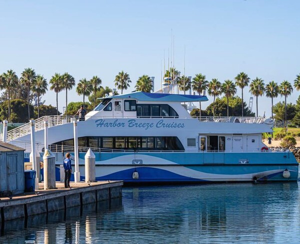 Harbor Breeze Yacht Charters and Cruises