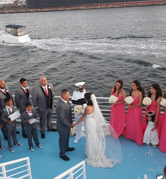 Harbor Breeze Yacht Charters and Cruises