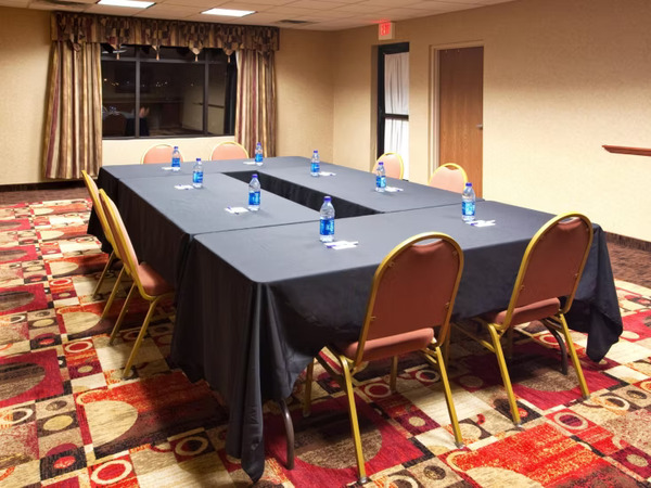 Holiday Inn Express & Suites Bowling Green