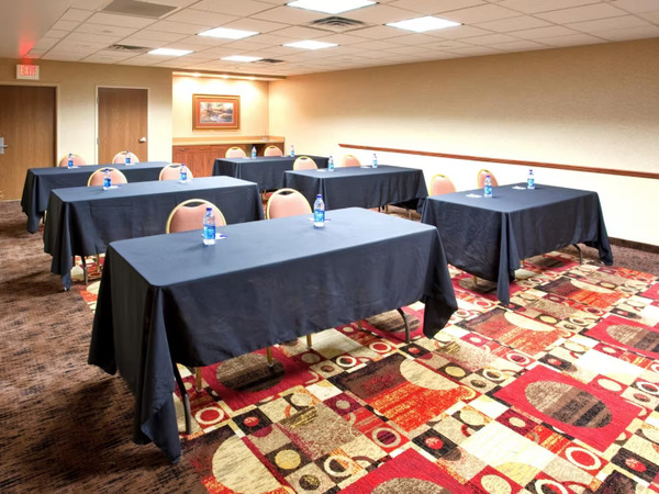 Holiday Inn Express & Suites Bowling Green