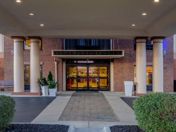 Holiday Inn Express & Suites Bowling Green