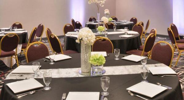 Holiday Inn Kansas City Airport