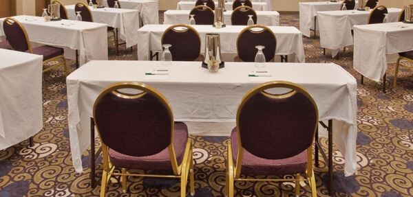 Holiday Inn Kansas City Airport