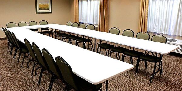 Holiday Inn Express & Suites Pierre-Fort Pierre